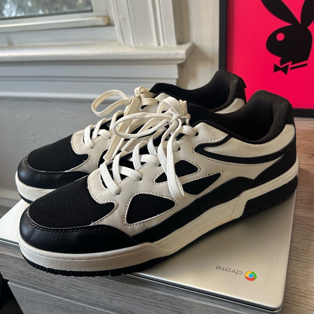 Black and White Men's Sneakers